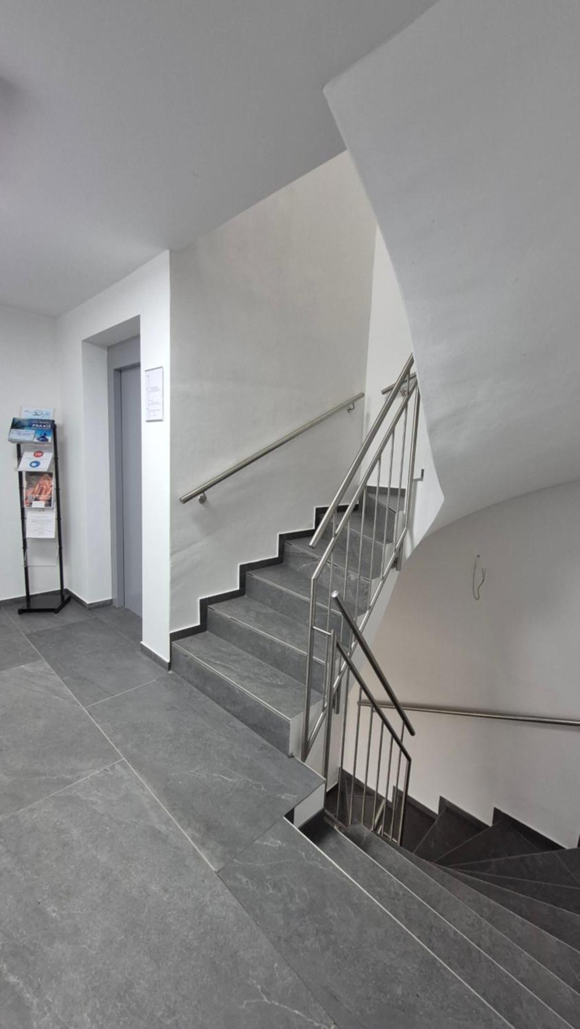 Apartments Seibel Doppel-Zweibettzimmer Mit Bad 로이틀링겐 외부 사진