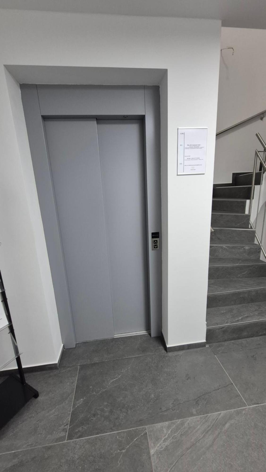 Apartments Seibel Doppel-Zweibettzimmer Mit Bad 로이틀링겐 외부 사진